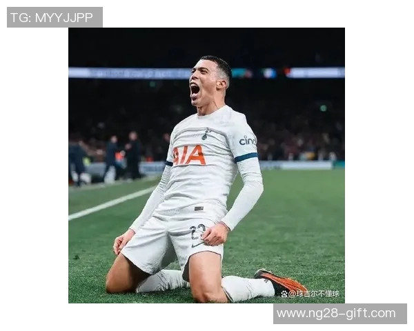 英超焦点战曼联小胜皇马争议判罚引发全场热议